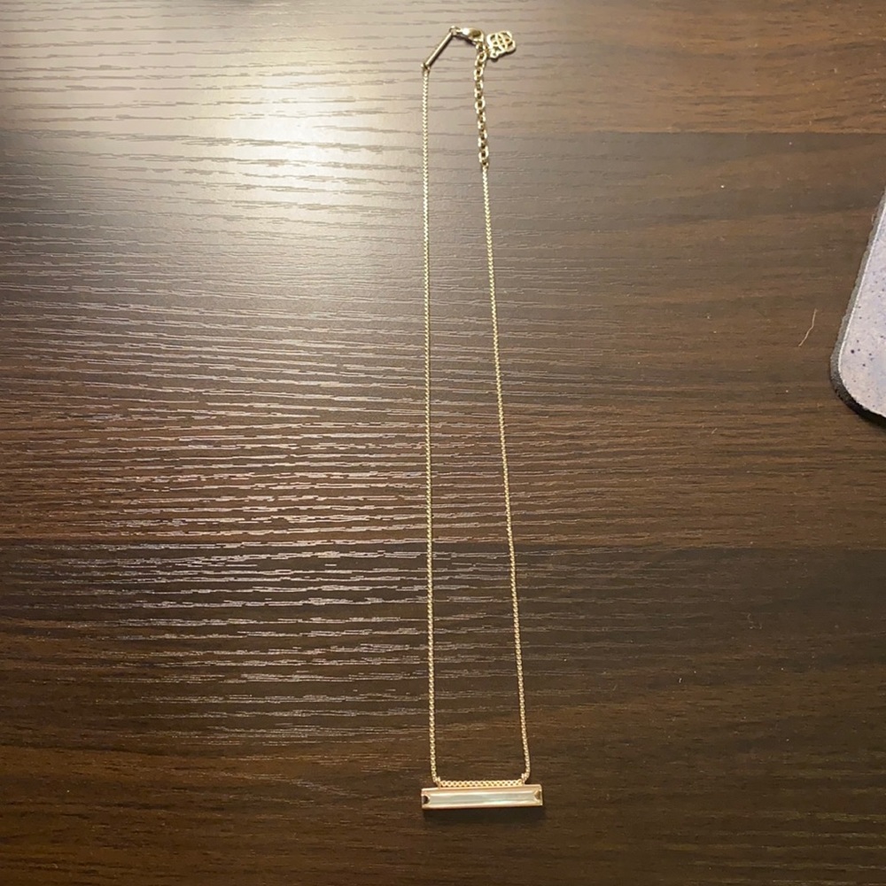 Kendra Scott Leanor Gold Pendant Necklace